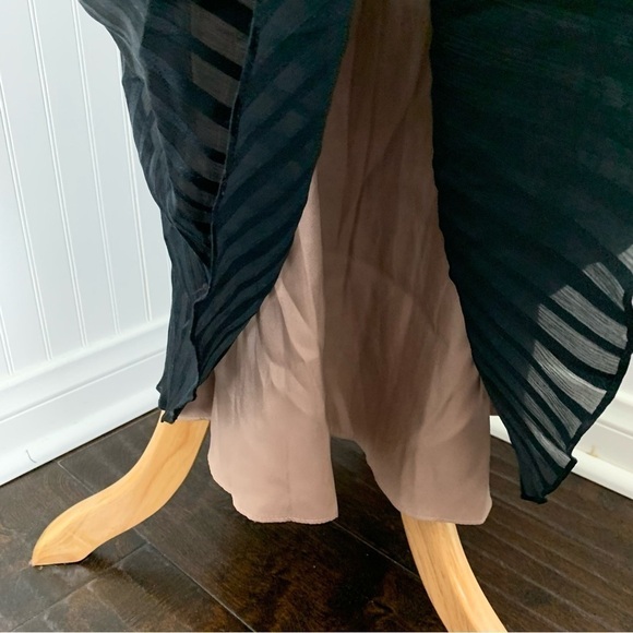 BCBG Max Azria Silk Chiffon Maxi Dress Black - Picture 5 of 17